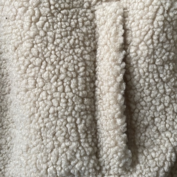 H&M Regular Fit Teddy Fleece Jacket - Picture 9 of 13